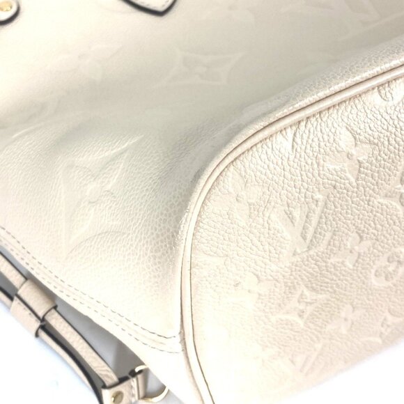 LOUIS VUITTON Beige Monogram Tote Bag - Picture 6 of 14